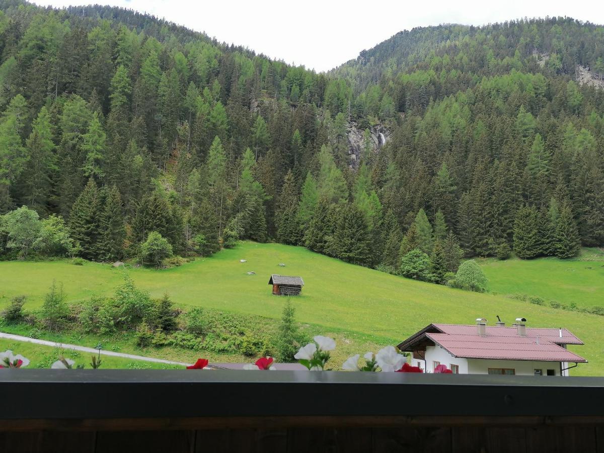 Apart Gschwandthof Sankt Leonhard im Pitztal Esterno foto