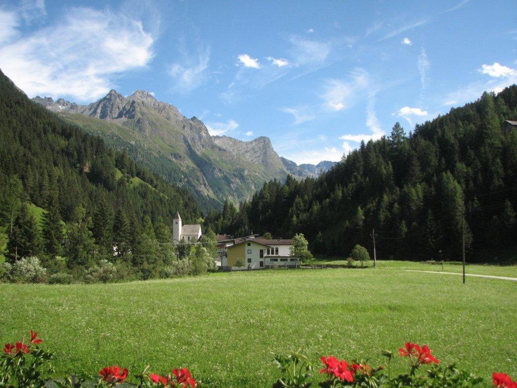 Apart Gschwandthof Sankt Leonhard im Pitztal Esterno foto